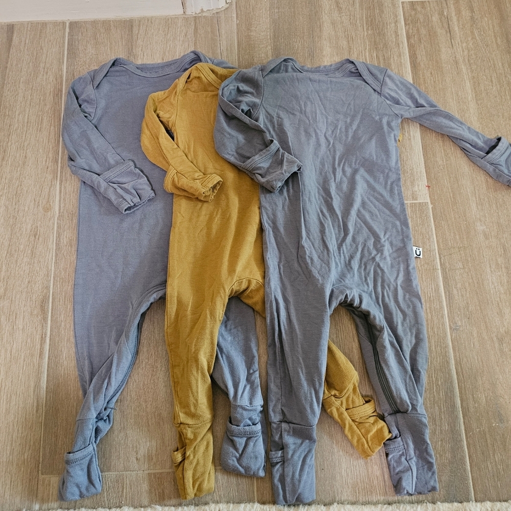 Lot Of 3 - Gunamuna Convertable Pajama Footie/Romper